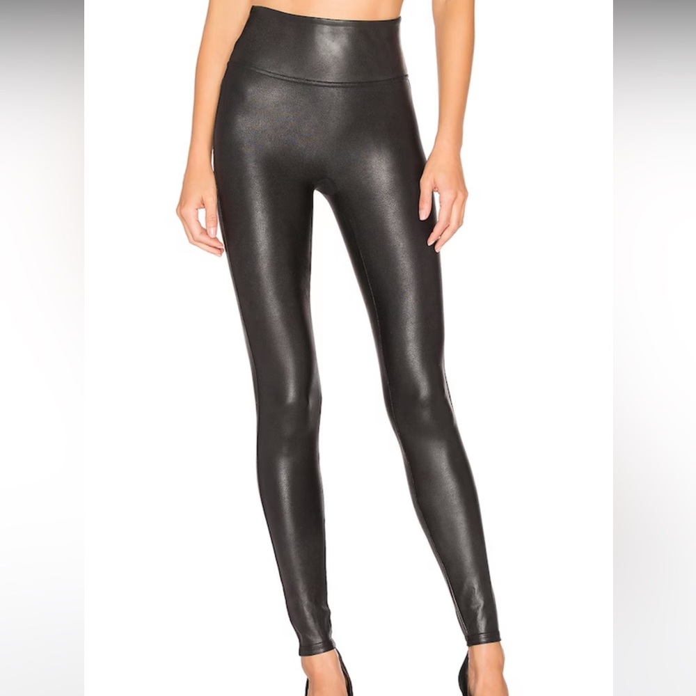 Faux Leather Leggings in Black
SPANX